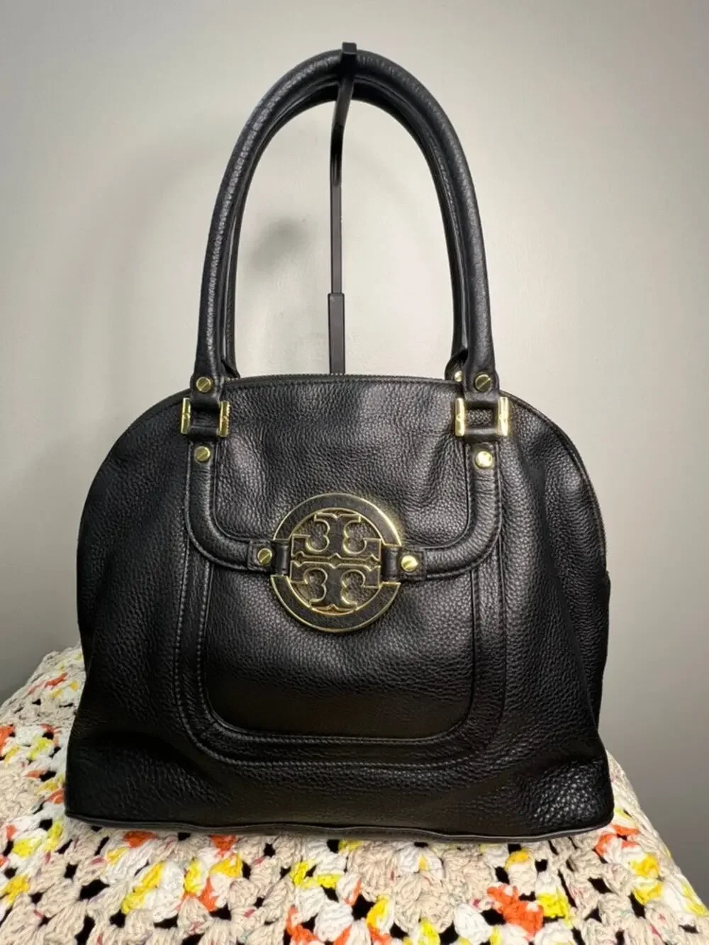 Tory Burch Amanda Black Pebbled Leather Satchel Tote Shoulder Bag Gold Logo